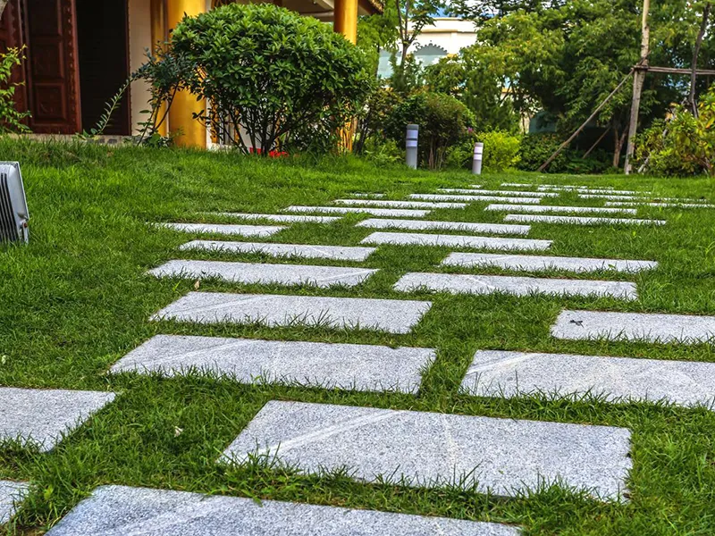 Stylish lights and decor to enhance your landscape’s beauty